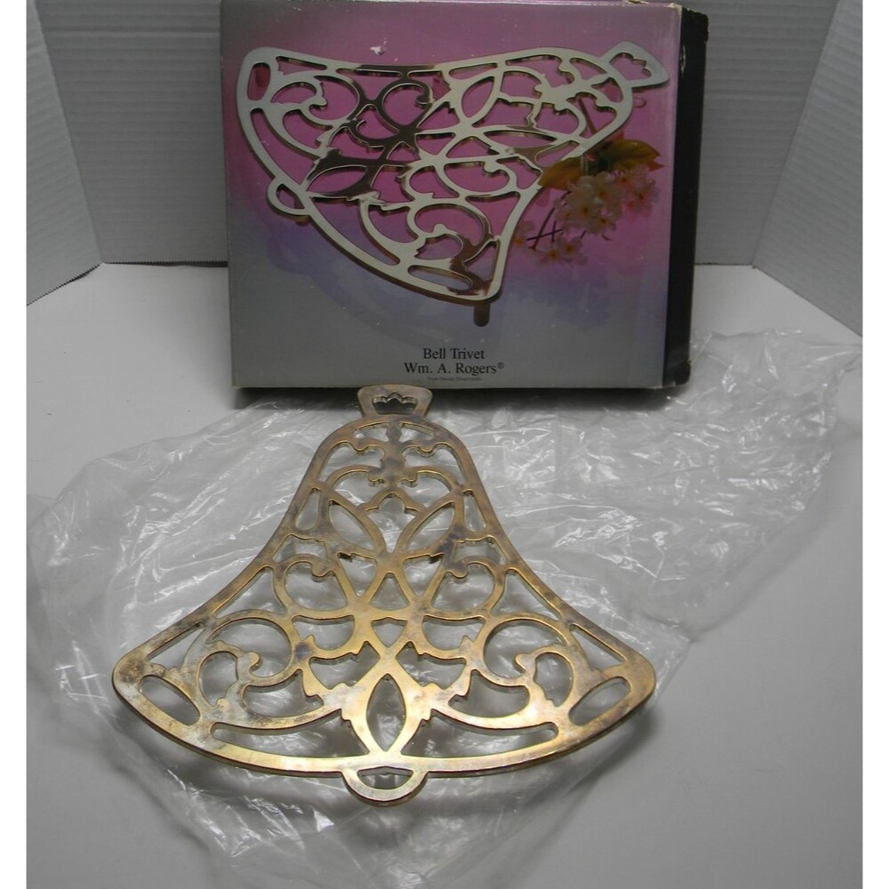 VTG Wm A Rogers Cast Metal Trivet Bell Shape Ornate Kitchen Oneida Made in USA